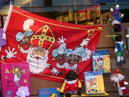 Sinterklaas and Zwarte Piet shop display